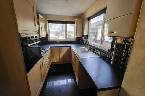 2 bedroom terraced house to rent, Smith Street, Dudley DY2