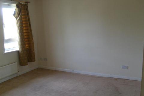 3 bedroom flat to rent, Woodrow Road, Glasgow G41