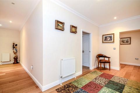 3 bedroom penthouse for sale, Newitt Place, Bassett, Southampton, Hampshire, SO16