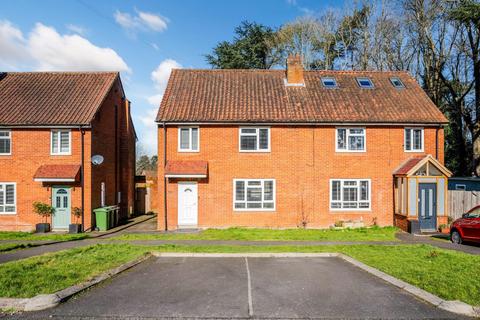 3 bedroom semi-detached house for sale, Dale View, Epsom KT18