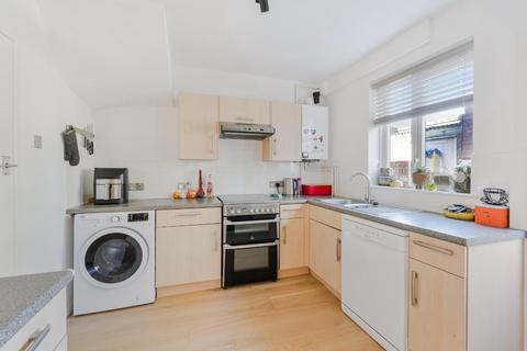 22 Dale View, Headley, Epsom, KT18 6EH