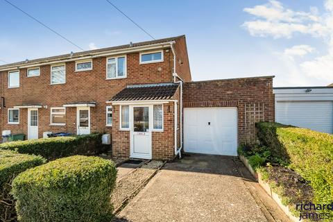 2 bedroom end of terrace house for sale, Betjeman Avenue, Royal Wootton Bassett, Royal Wootton Bassett, SN4