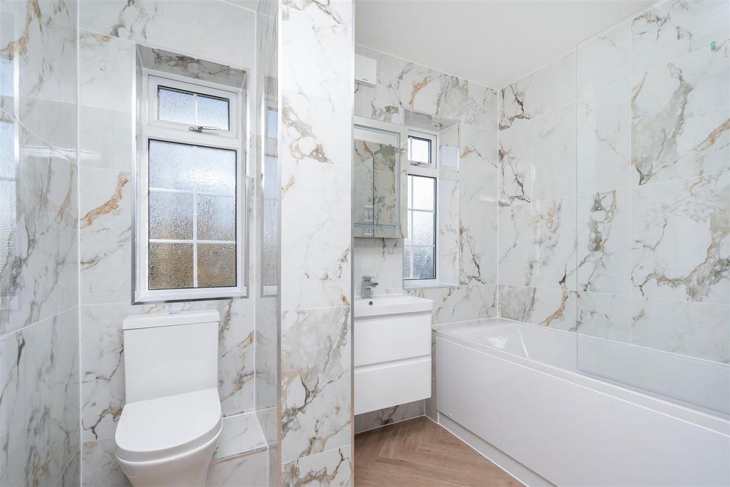 Craigmount - Bathroom 1.jpeg