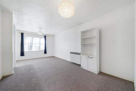 2 bedroom flat for sale, Ash Walk, WEMBLEY