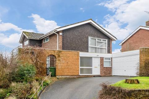 4 bedroom detached house for sale, Brook End Drive, Henley-In-Arden B95