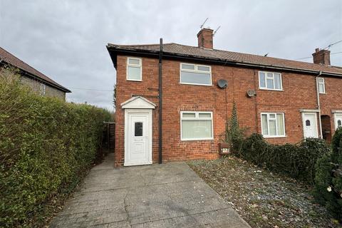 3 bedroom end of terrace house to rent, Cheviot Crescent, Billingham