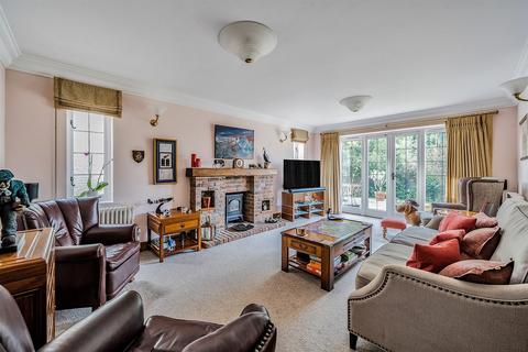 3 bedroom detached house for sale, Common Hill, Pulborough, West Sussex, RH20