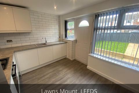 2 bedroom terraced house for sale, Lawns Mount, Leeds