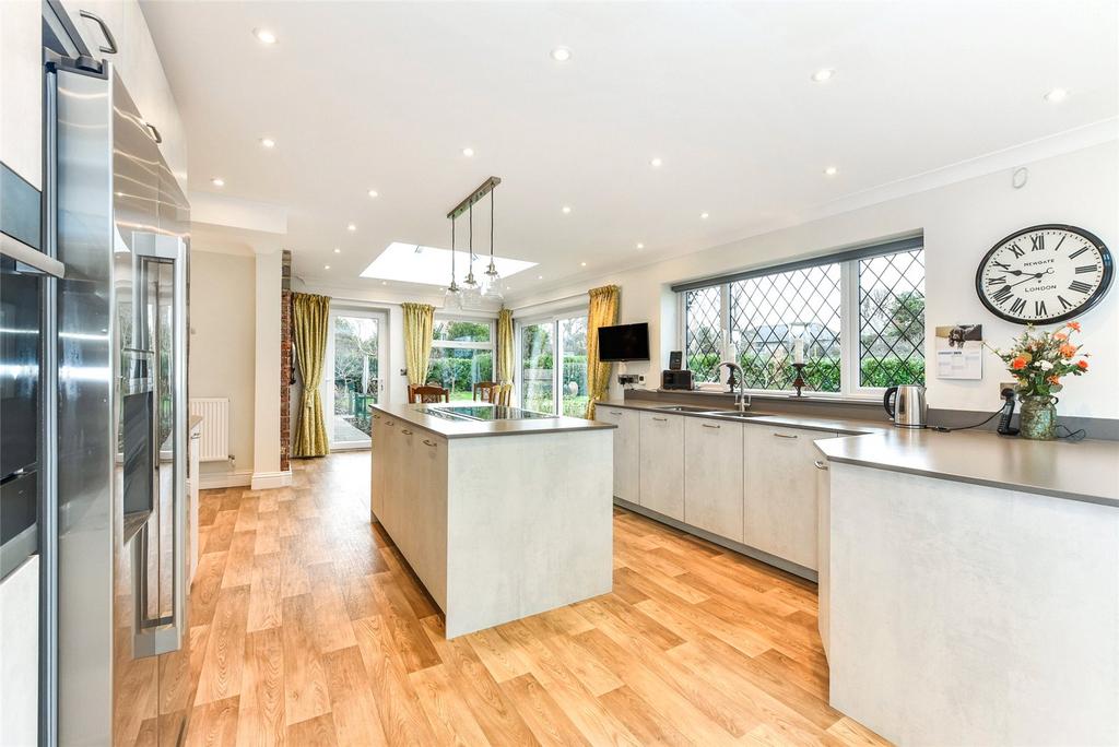 Kitchen-Breakfast Rm