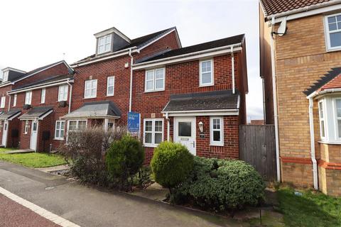 3 bedroom end of terrace house for sale, Cavendish Walk, Meadow Rise, TS19 8WG