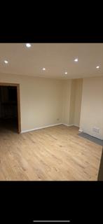 2 bedroom terraced house to rent, Whittington Street, Neath