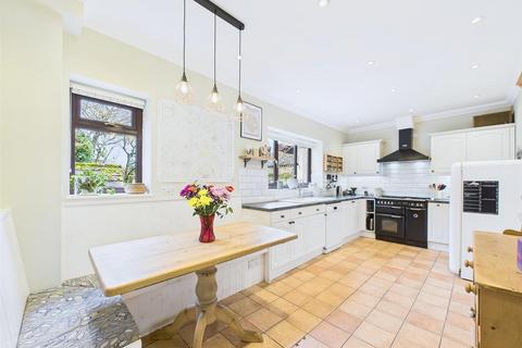 4 bedroom semi-detached house for sale, Chapel Street, Cawston