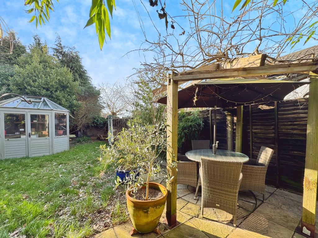 30 Sibson Road, Birstall, Leicester, LE4 4 DW