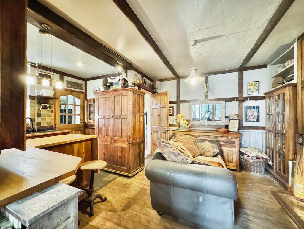 30 Sibson Road, Birstall, Leicester, LE4 4 DW