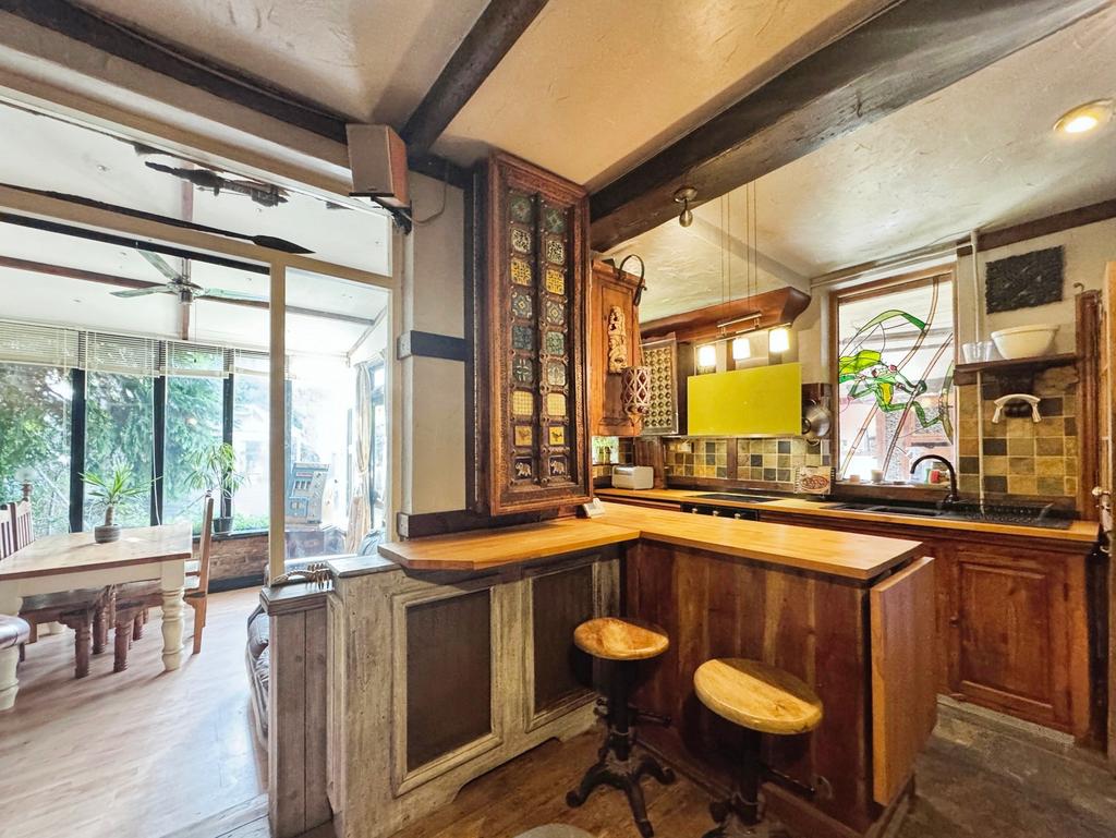 30 Sibson Road, Birstall, Leicester, LE4 4 DW