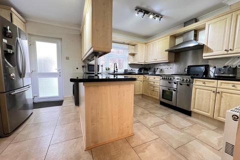 3 bedroom house for sale, Hunter Road, Ilford