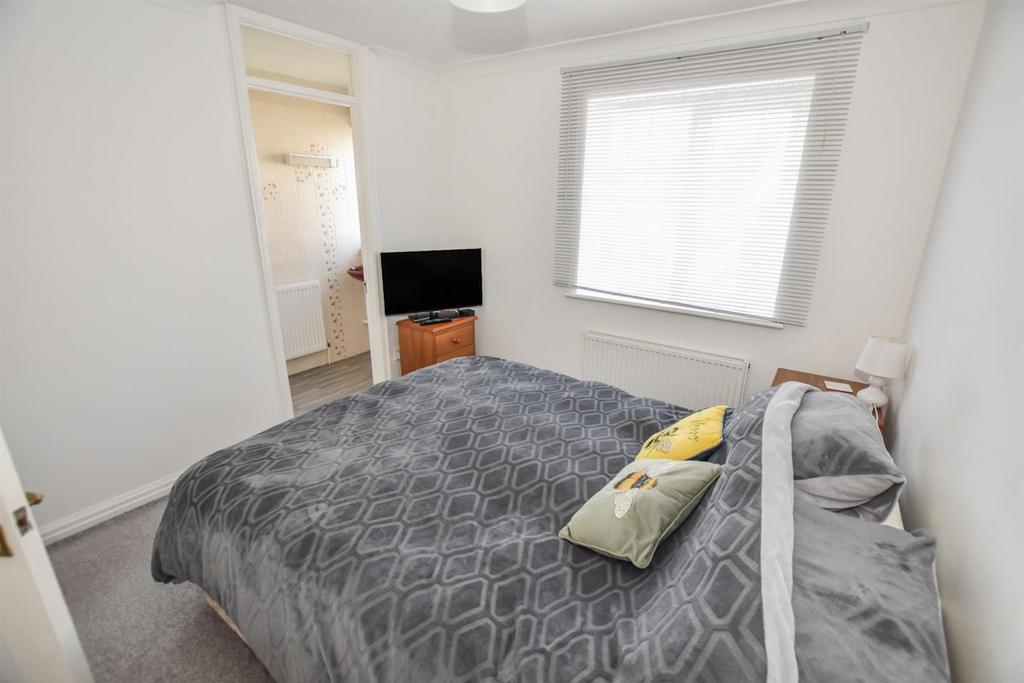 Bed 1