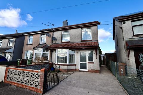 3 bedroom semi-detached house to rent, Tynycoed Crescent, Cefn Fforest, NP12