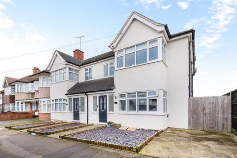 2 bedroom flat for sale, Ashburton Road, Ruislip