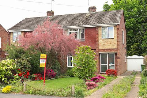 3 bedroom semi-detached house for sale, Giffard Drive, Farnborough GU14
