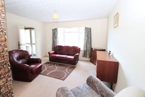 3 bedroom semi-detached house for sale, Giffard Drive, Farnborough GU14