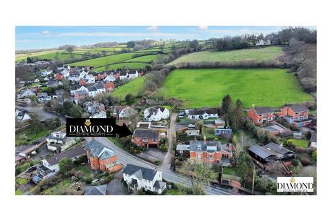 4 bedroom detached house for sale, Canal Hill, Tiverton