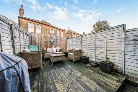 2 bedroom flat for sale, Sternhold Avenue, Balham