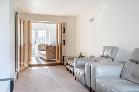 3 bedroom semi-detached house for sale, Whitethorn Close, York