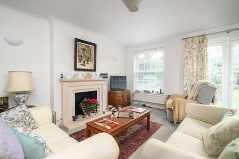 2 bedroom apartment for sale, Gower Road, Weybridge, KT13