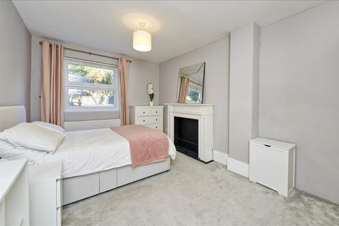 2 bedroom flat for sale, Shepherd's Bush W12 W12