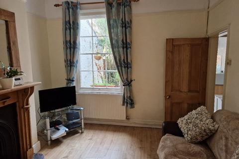 1 bedroom in a house share to rent, First floor front room