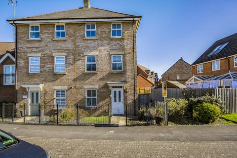 4 bedroom end of terrace house for sale, Torun Way, Haydon End, Swindon, SN25