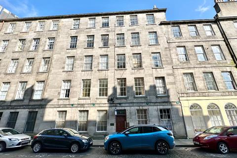 2 bedroom flat to rent, Brighton Street, Old Town, Edinburgh, EH1