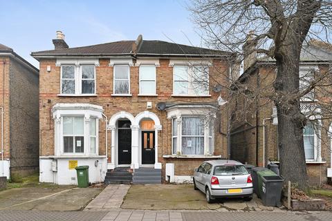 2 bedroom maisonette for sale, Catford Hill, London, SE6