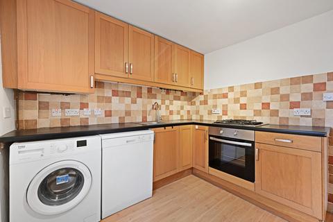 2 bedroom maisonette for sale, Catford Hill, London, SE6