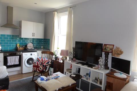 Studio to rent, St. Peters Road, Croydon CR0