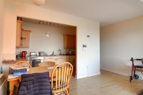 1 bedroom apartment for sale, High Street, Stonehouse