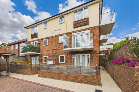1 bedroom ground floor flat for sale, West Wycombe Road, High Wycombe,