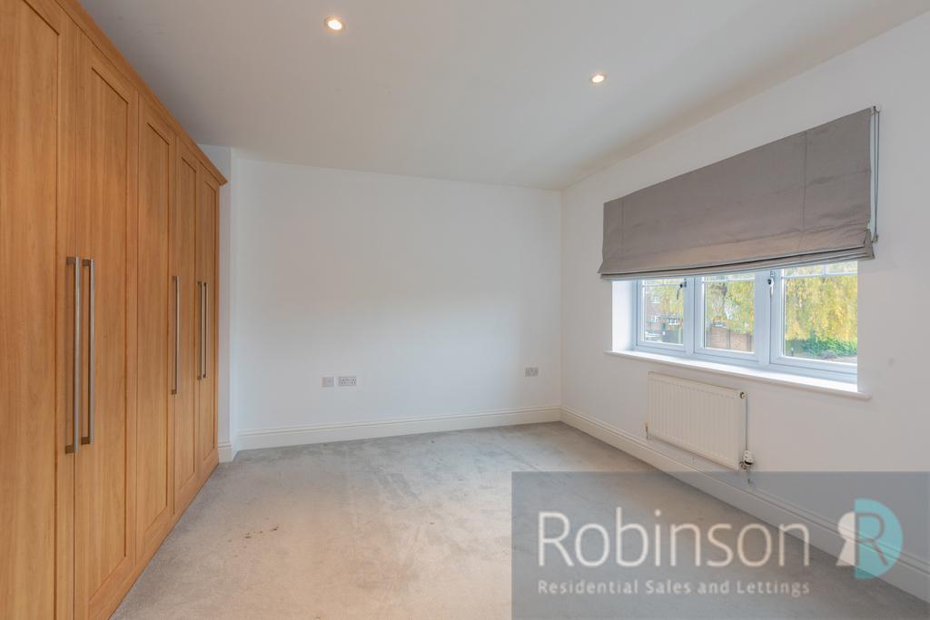 4 Willow Close-12