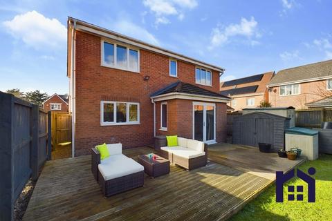 4 bedroom detached house for sale, Parish Gardens, Leyland, PR25 3UF