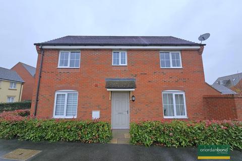 4 bedroom detached house to rent, Mayfly Road, Pineham Village, Northampton NN4