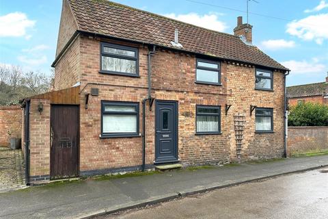 2 bedroom semi-detached house for sale, Glen Cottage, Low Street, Collingham, Newark