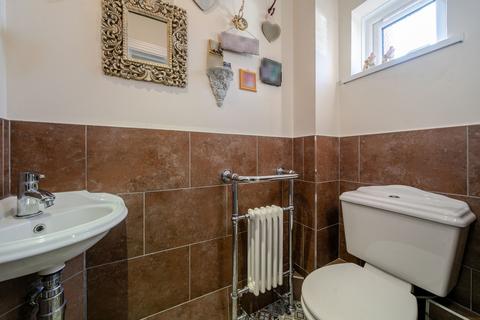 16 Fryers Close, Kings Worthy, Winchester, SO23 7LP