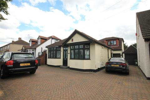 5 bedroom bungalow to rent, Ardleigh Green Road, Essex RM11