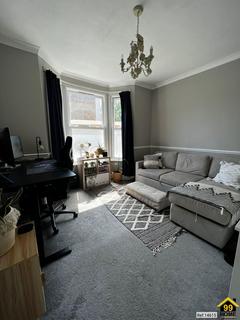 2 bedroom maisonette for sale, Fruen Road, London, United Kingdom, TW14