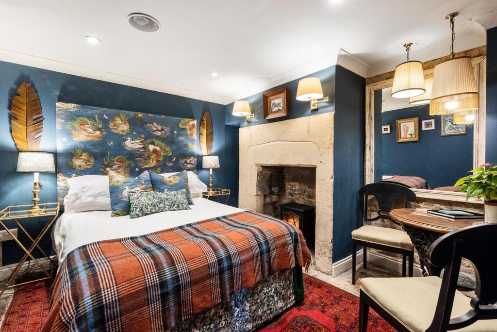 11a Claverton Buildings, Bath, BA2 4l D-4.jpg