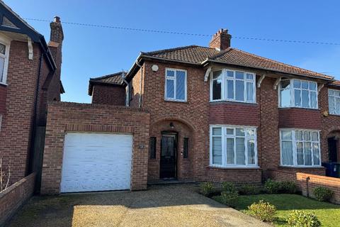 4 bedroom semi-detached house to rent, Queens Road, Wisbech