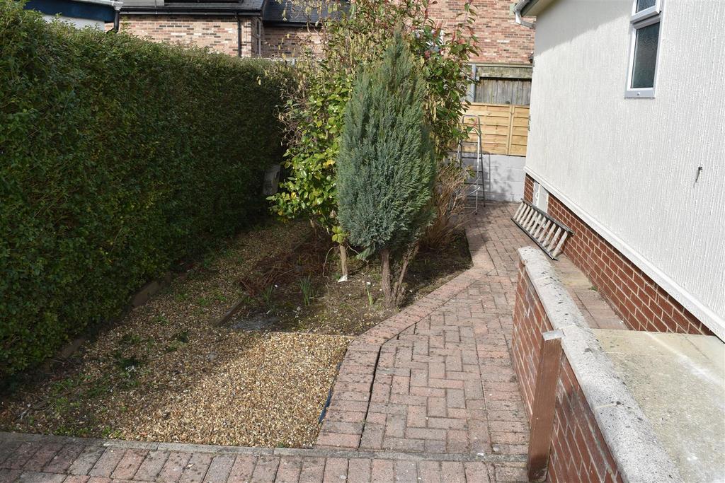 Enclosed gardens
