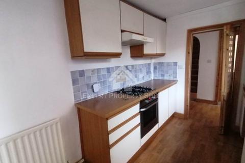 2 bedroom semi-detached house for sale, Kidgate, Louth