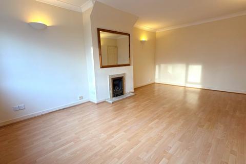 3 bedroom apartment for sale, Oaklands Court, Hempstead Road